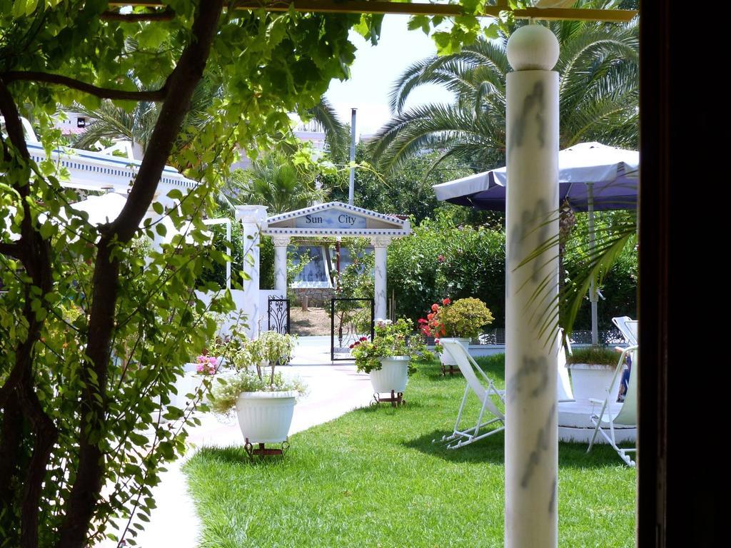 קאטו דרטסו Sun City מראה חיצוני תמונה