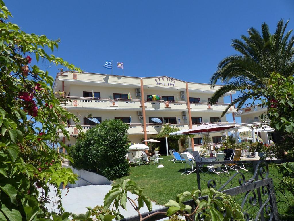 קאטו דרטסו Sun City מראה חיצוני תמונה